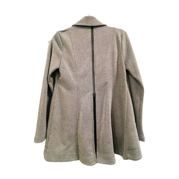 Cabi Grey White Stripe Back Zipper High Low Blazer Jacket Size XS - Picture 4 of 9